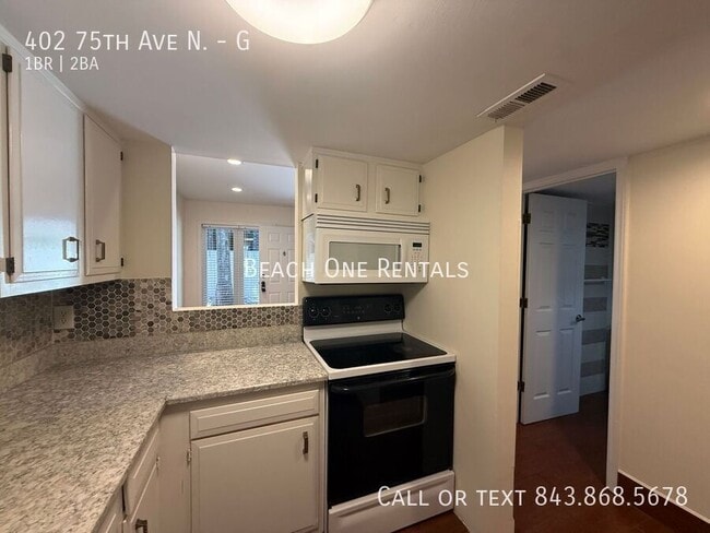 Building Photo - 402 75th Ave N