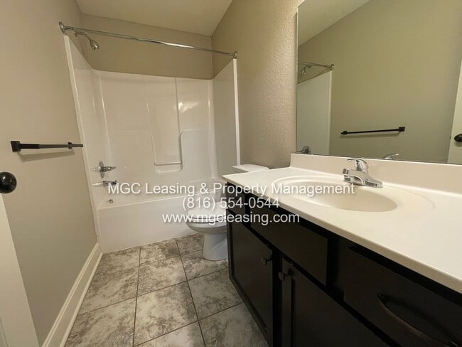 Interior Photo - Eagle Creek