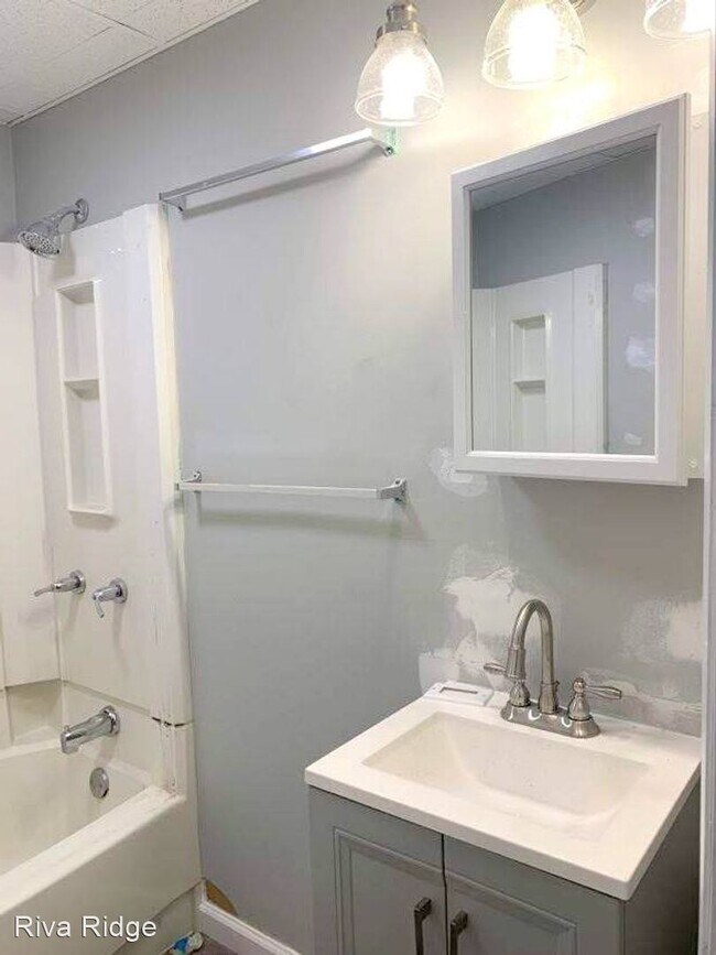 Foto del edificio - 6 br, 2 bath House - 3230 Dawson Street