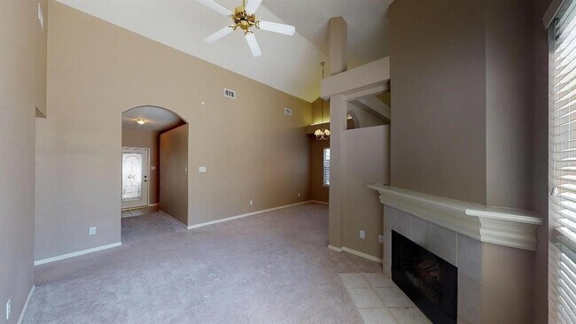 Building Photo - 1410 Chesterpoint Dr