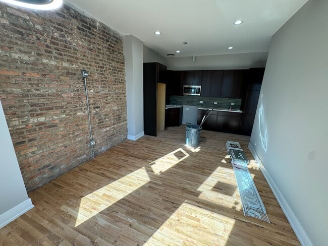 Building Photo - 4700 S Wolcott Ave