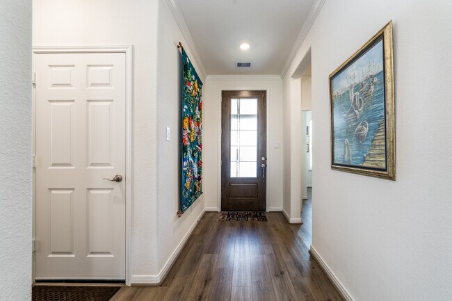 Foto del edificio - 7702 Royal Oasis Ln