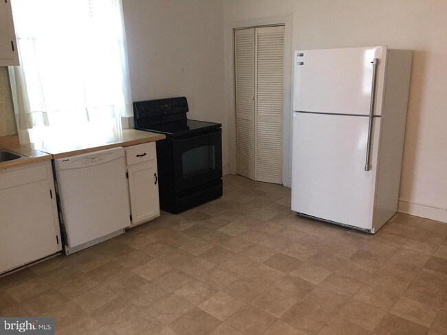 Foto del edificio - 2255 Luther Jones Rd