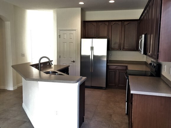 Foto del edificio - 11124 Creek Haven Dr
