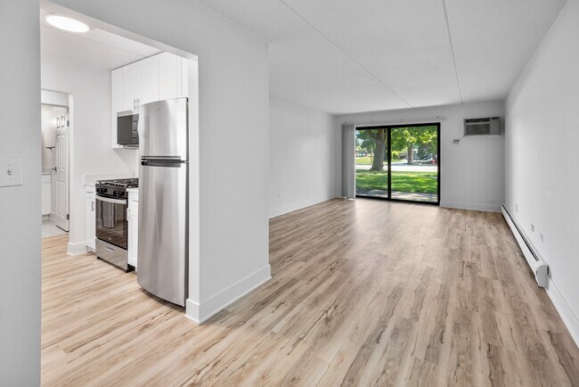 Foto del edificio - Modern 1 Bedroom Apartments | Recently Renovated | Pet Friendly | Prime Location
