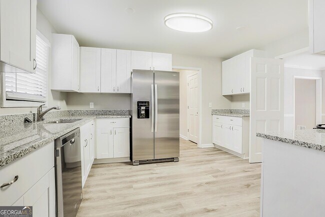 Building Photo - 1485 Brookcliff Cir