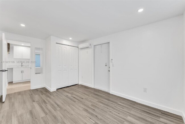 Foto del edificio - 4917 SW 43rd Terrace