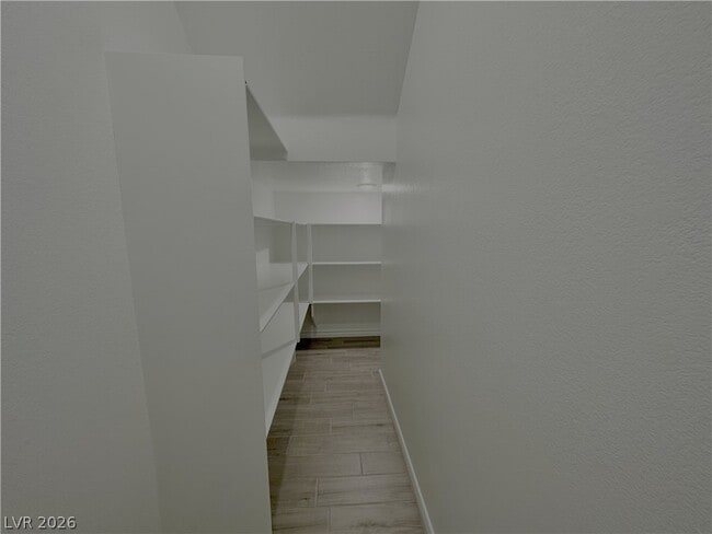 Building Photo - 333 Laurel Peak Dr