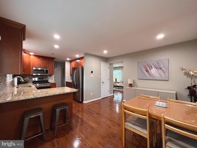 Building Photo - 1514 Roundleaf Ct