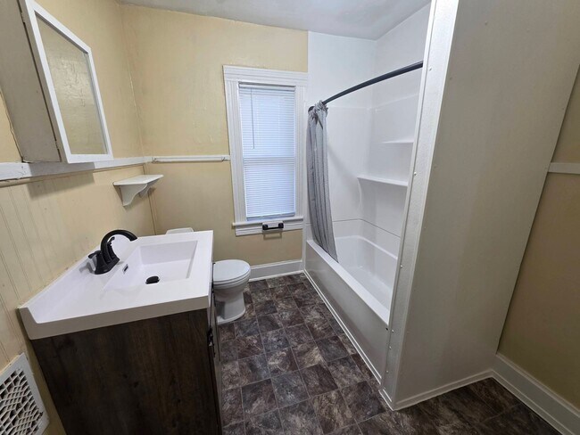 Foto del edificio - 1614 5th Ave