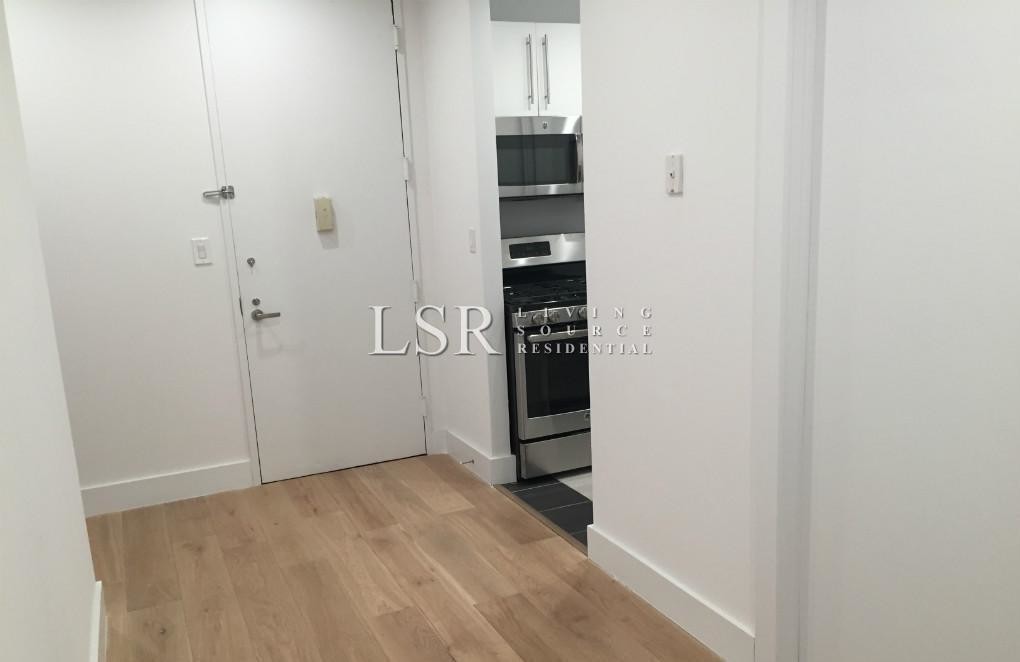 Building Photo - 53 Murray St