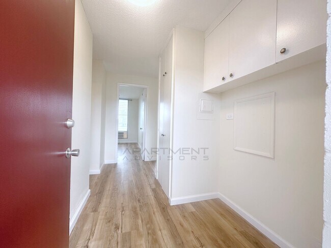 Foto del edificio - 3340 Campbell Ave