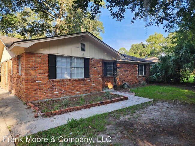 Building Photo - 3 br, 1.5 bath House - 216 Penn Waller Rd