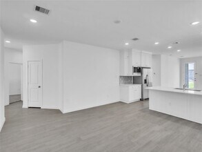 Building Photo - 26834 Nightingale Songs Dr