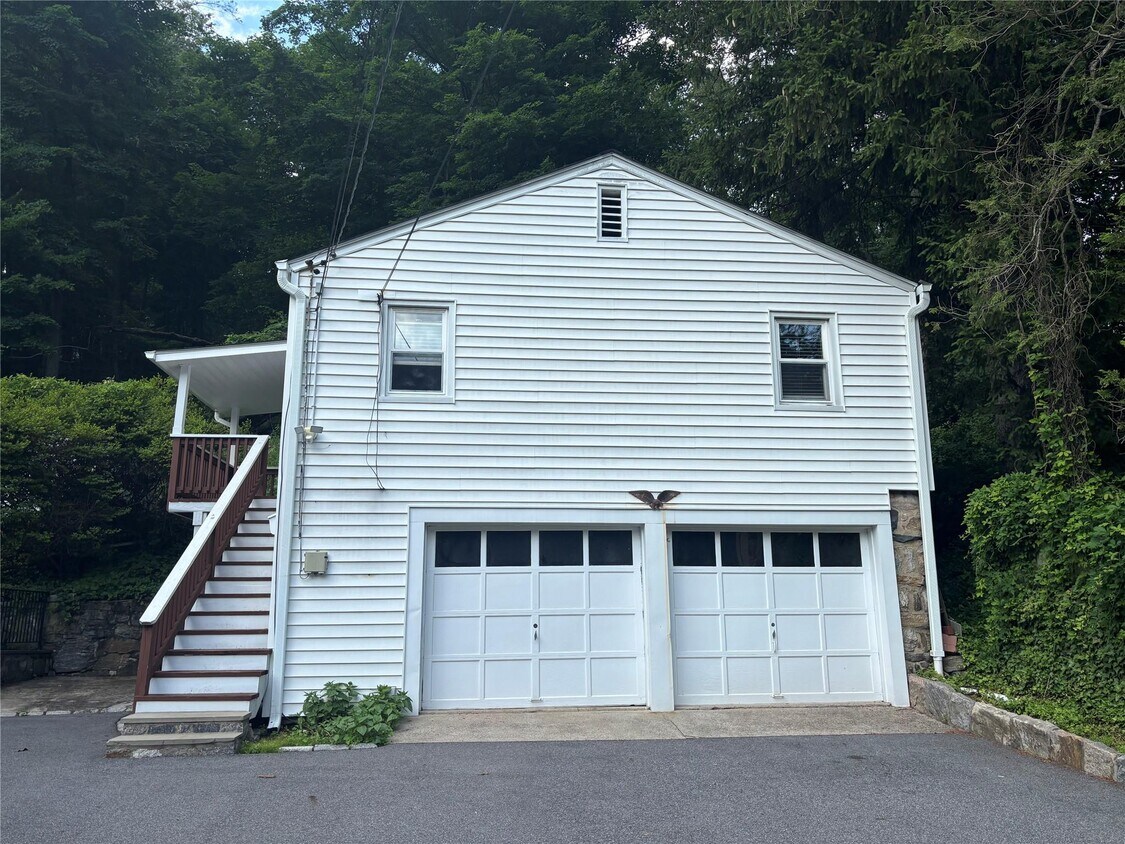 Foto principal - 149 Pleasantville Rd