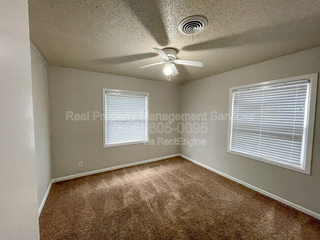 Foto del edificio - 5221 16th St