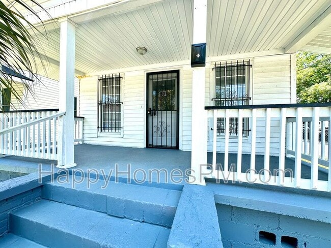 Photo - 801 Meeting St House