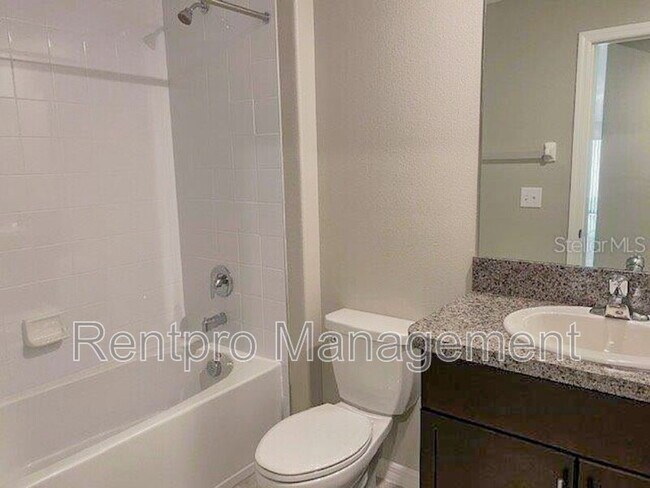 Foto del edificio - 15707 Fort Island Pl