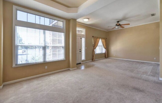 Building Photo - Spectacular 4/2 Elk Grove w/Salt Water Pool!  (PLEASE READ AD FOR SHOWING REQUIREMENTS)!