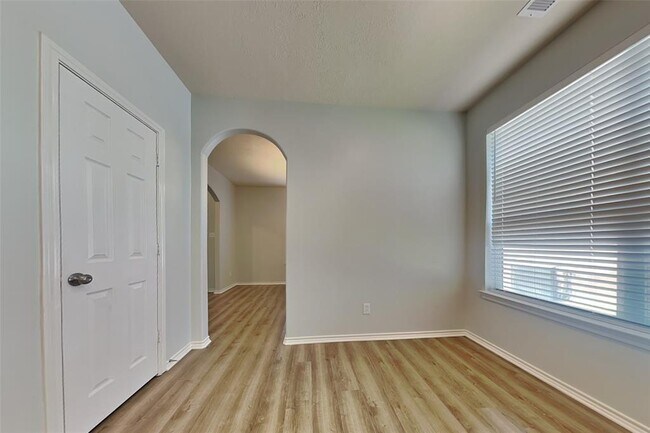 Foto del edificio - 3619 Beacon Creek Ct