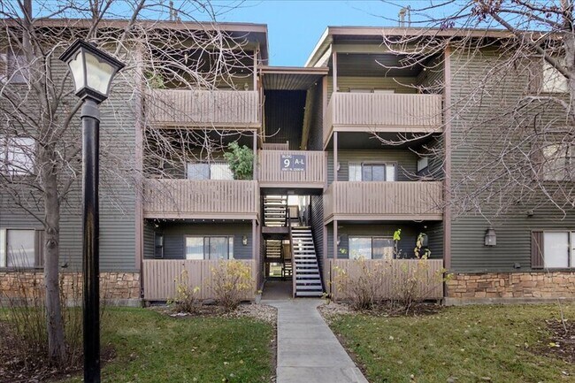 Building Photo - 6861 N 2200 W