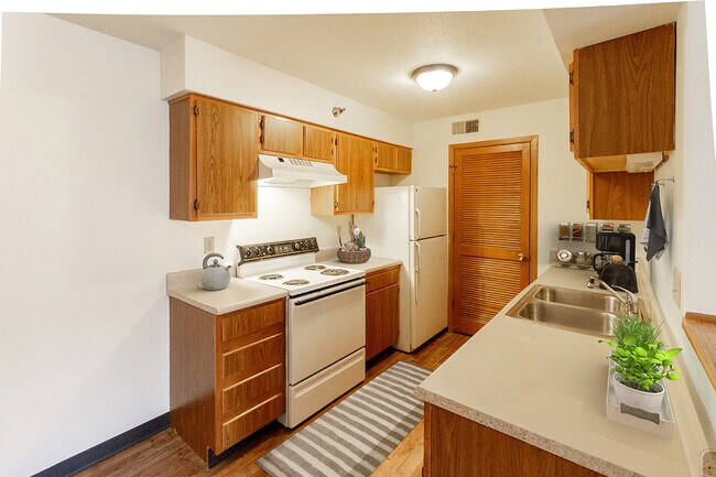 Cocina totalmente equipada en Edgewood Apartments - Edgewood
