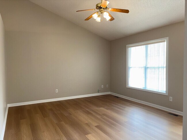 Foto del edificio - 3 Bedroom, 2 Bathroom House in Winston-Salem!