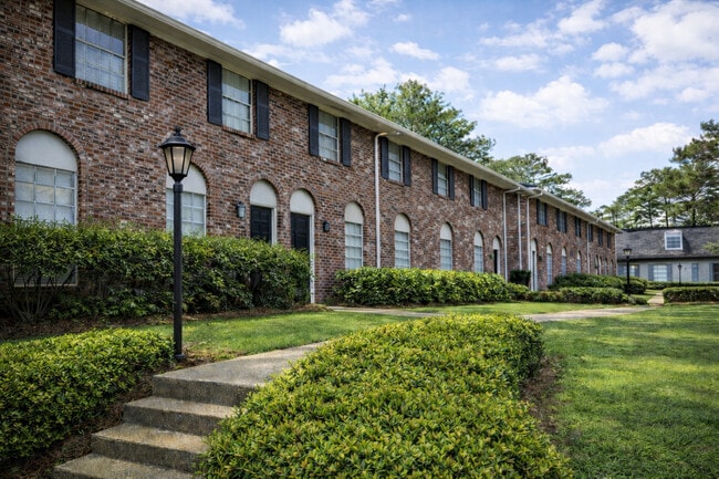 Vieux Carre Apartments - Vieux Carre Apartments