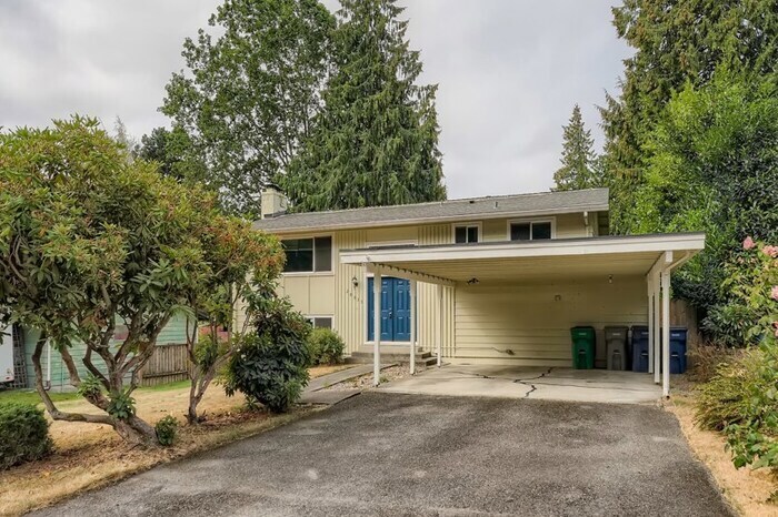 Primary Photo - 28833 23Rd Avenue S, Federal Way, WA, 98003