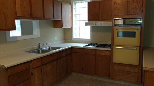 Foto del edificio - 929 7th St S