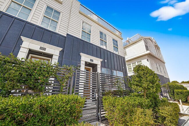 Foto del edificio - 815 Bringhurst St