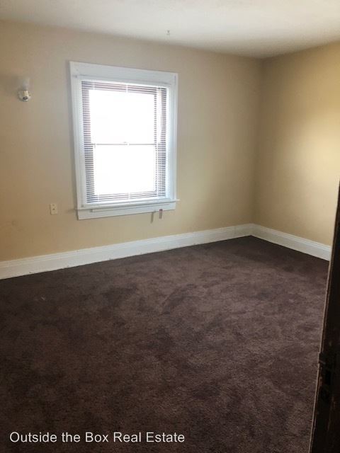 Building Photo - 226 S Irwin St