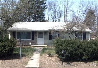 Building Photo - 6 Gaywood Dr