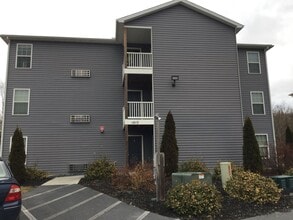 Building Photo - 1419 Doron Dr