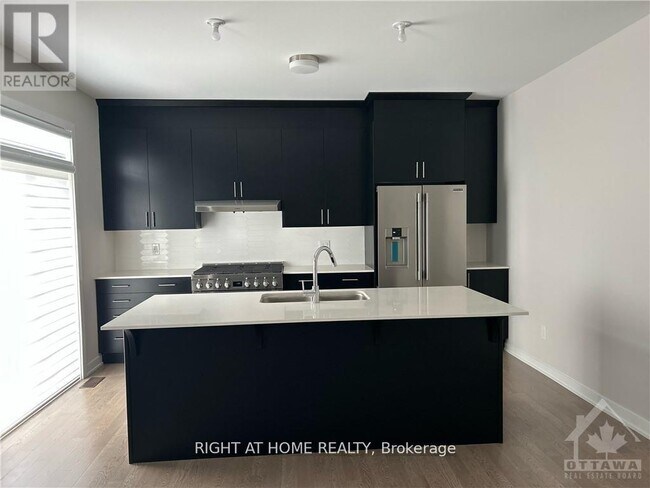 Photo du bâtiment - 405 Appalachian Cir