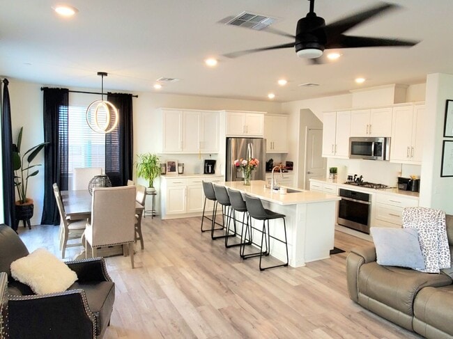 Building Photo - 16229 Castello, 6
