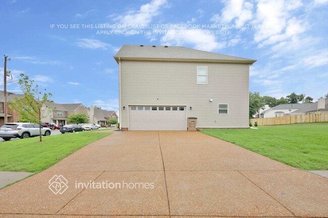 Building Photo - 6476 Paddington Way