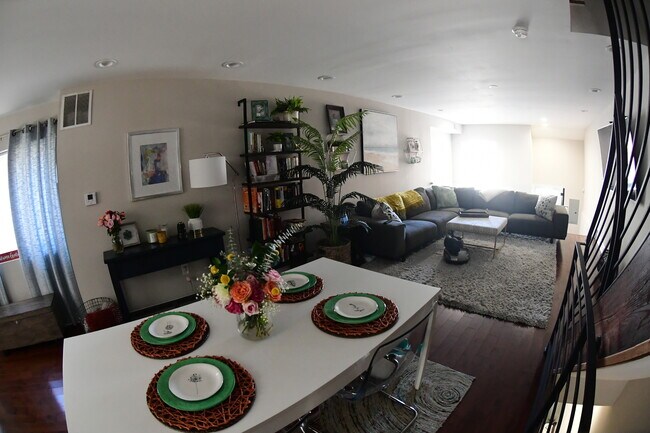 Foto del edificio - 6256 Osage Ave