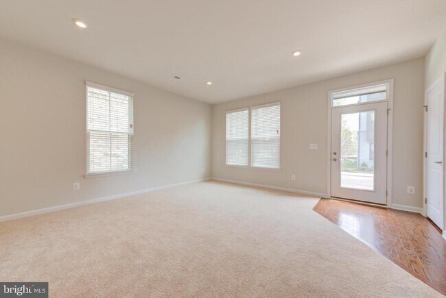 Foto del edificio - 22313 Seabring Terrace