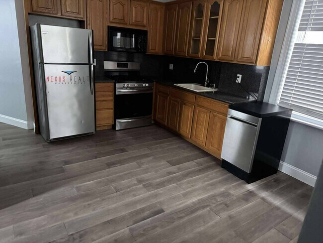 Foto del edificio - 21-44-44 71st St