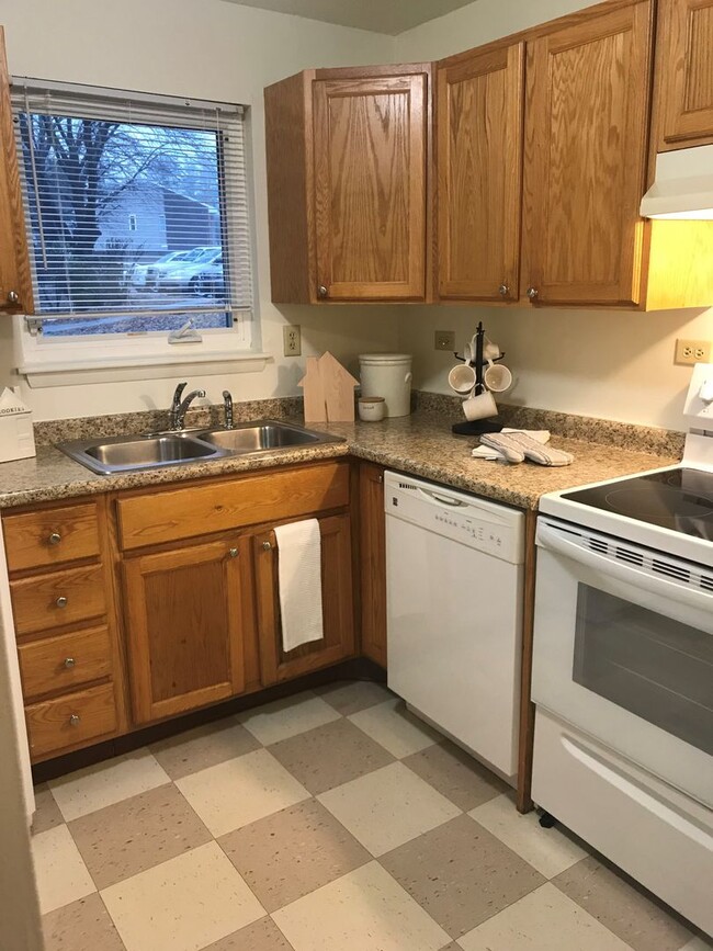 Interior Photo - Redden Gardens