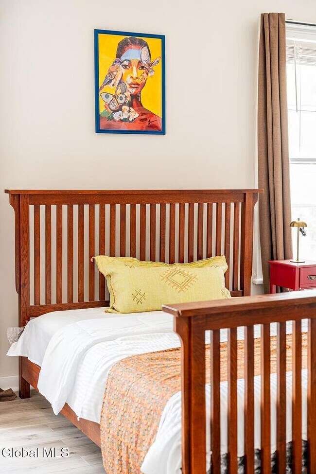 Foto del edificio - 240 Washington Ave