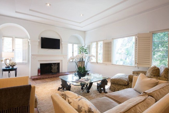 Foto del edificio - 8740 Clifton Way