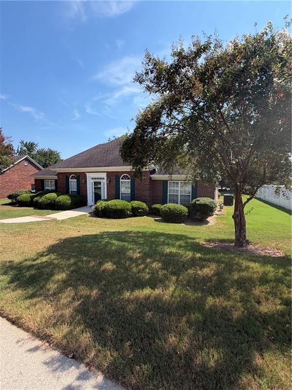 Building Photo - 1244 Saxony Dr SE