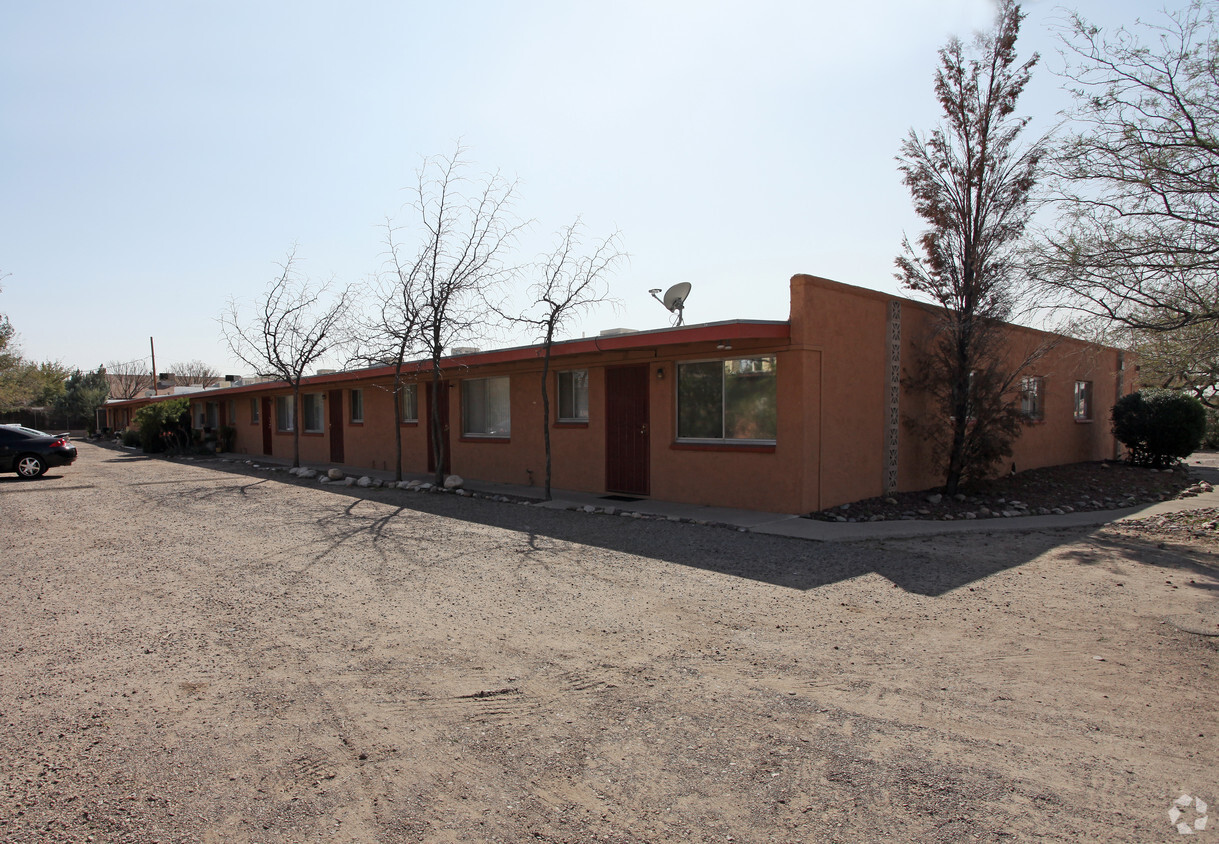 Exterior - 730 East Limberlost Drive Apartments
