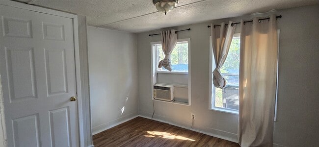 Foto del edificio - 16747 Timberglen St