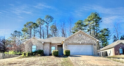 Building Photo - 958 James Madison Dr