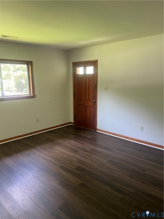 Foto del edificio - 2700 Maple St