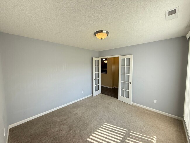 Building Photo - 3921 Stanton Hall Pkwy