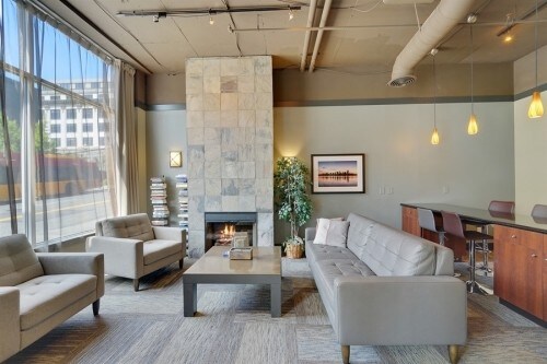 Building Photo - Tobira Studio - Studio